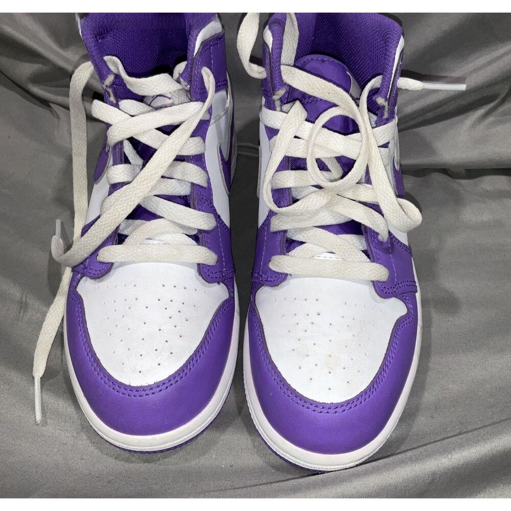 Nike Air Jordan 1 Mid GS Purple Venom White Sneakers DQ8423-511 Youth 3